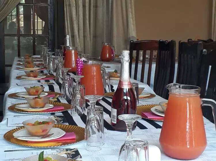 Majatalo The Guest House Standerton