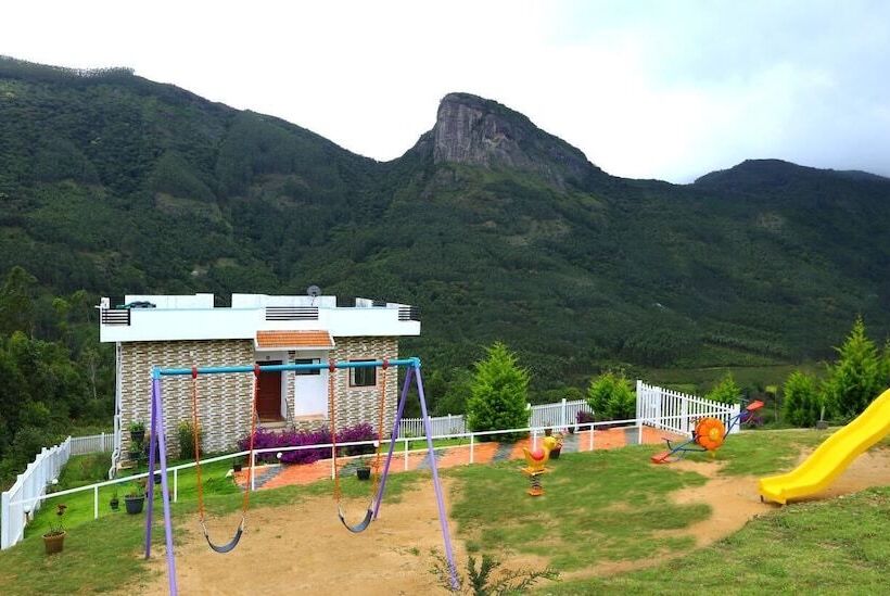 אתר נופש Vridhavan Mist City