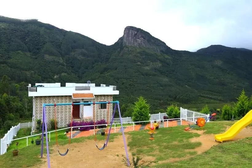 Resort Vridhavan Mist City