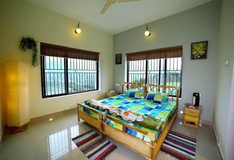 אתר נופש Vridhavan Mist City