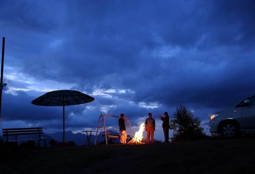 אתר נופש Vridhavan Mist City