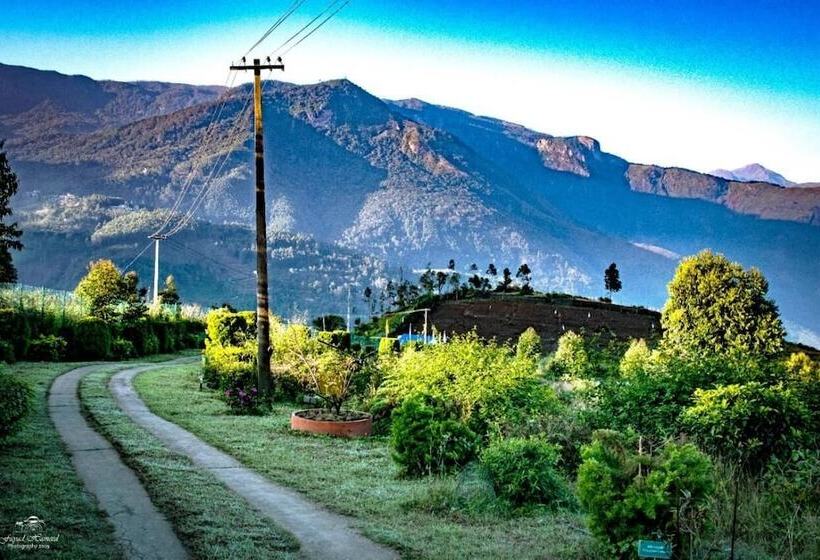 אתר נופש Vridhavan Mist City