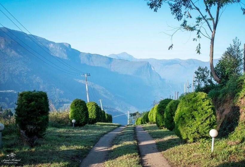 אתר נופש Vridhavan Mist City