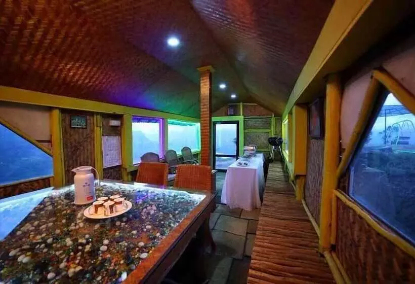 Resort Vridhavan Mist City