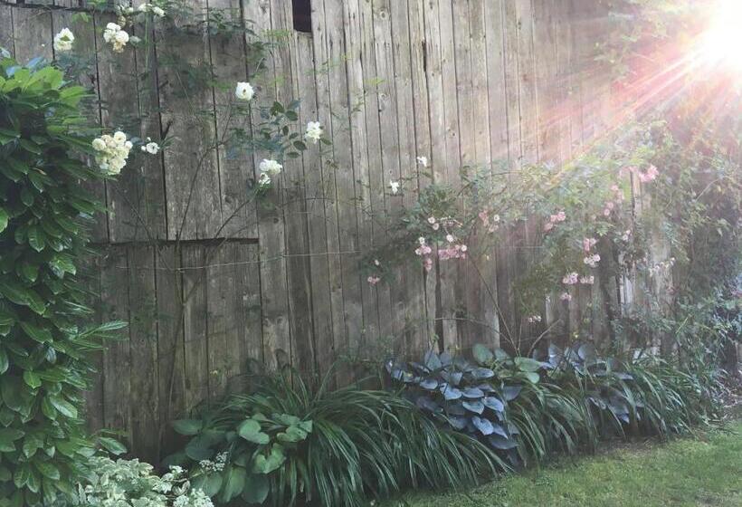 مبيت وإفطار Le Manoir De Maucartier