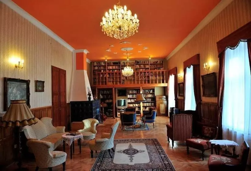 Bed & Breakfast Misefa Kastély