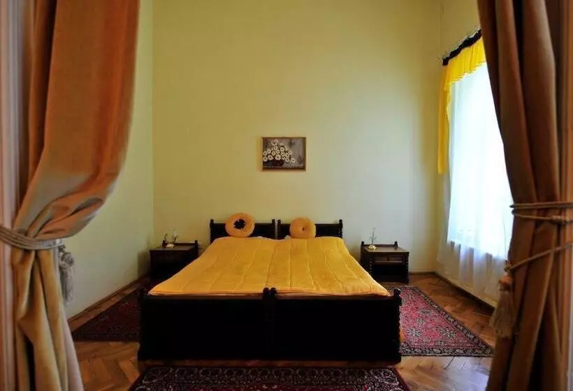Bed & Breakfast Misefa Kastély