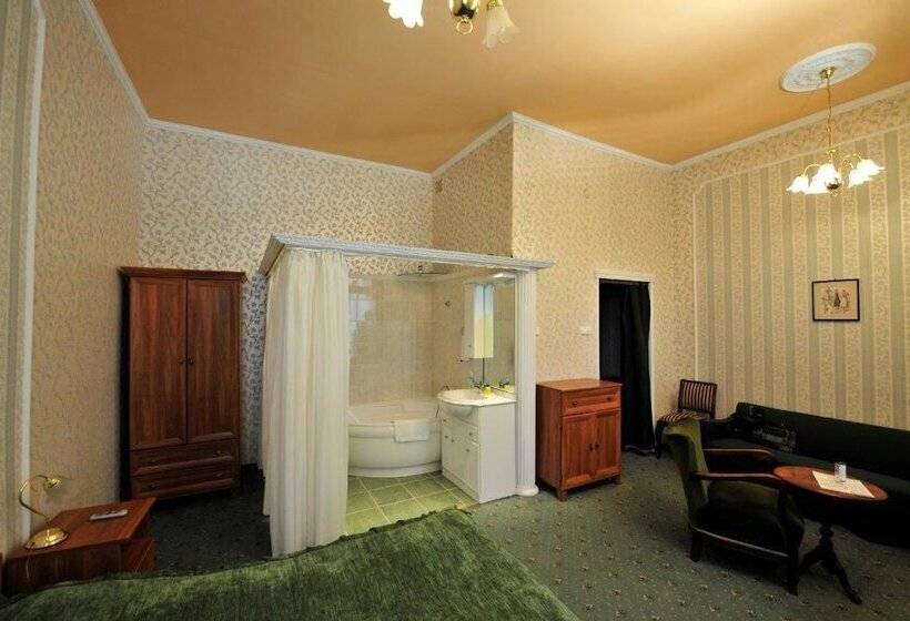 Bed and Breakfast Misefa Kastély