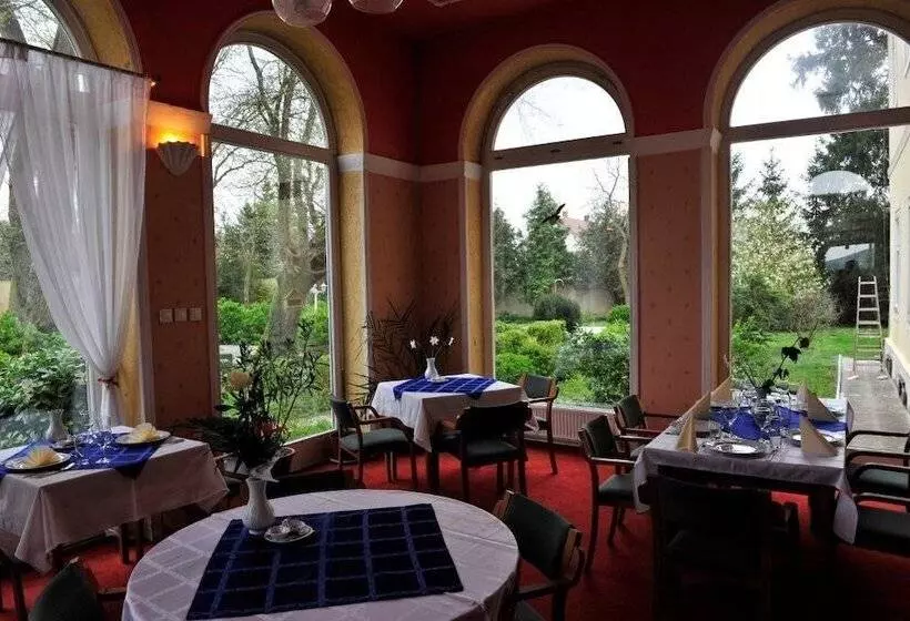 Bed & Breakfast Misefa Kastély