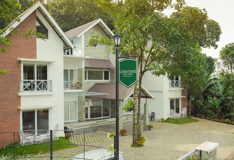 Hotel Crayons Guest House