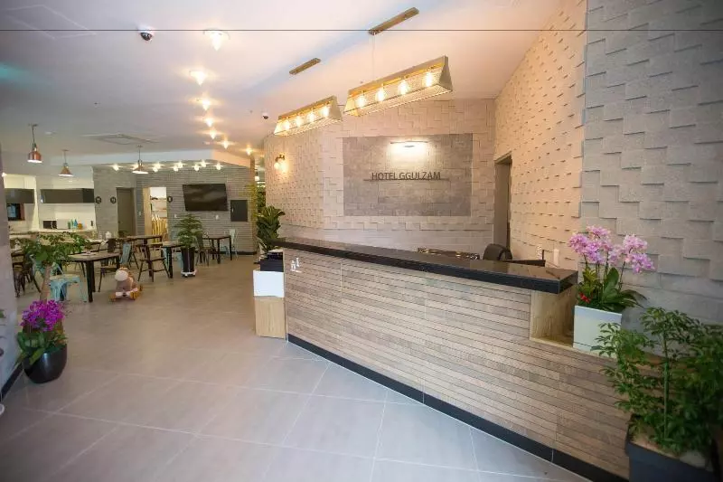 Hotelli Ggulzam