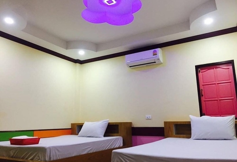 Отель Nadeetawee Resort