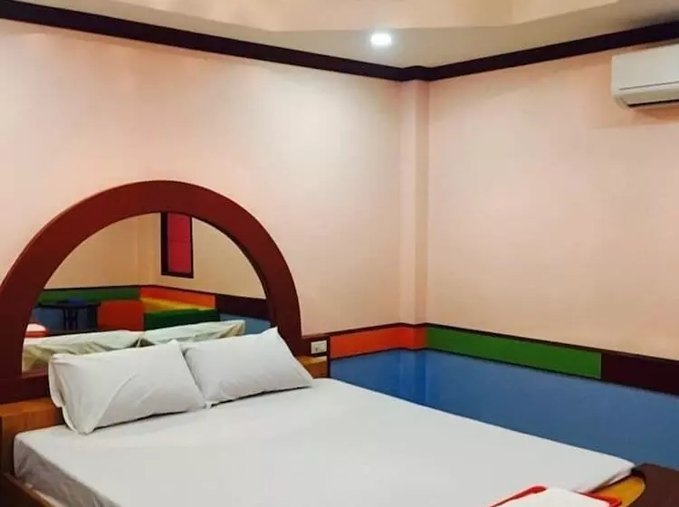 Hotelli Nadeetawee Resort