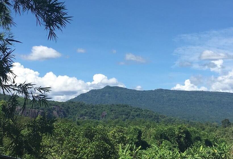 בית מלון כפרי Nahinlad Resort