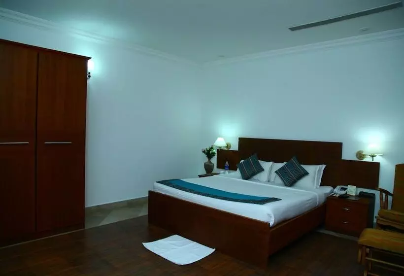 ホテル Nila Palace