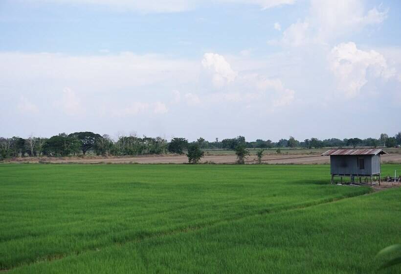 Отель Rice Country Village