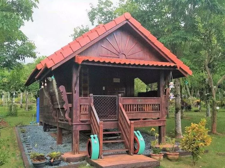 ホテル Suwanalak Resort