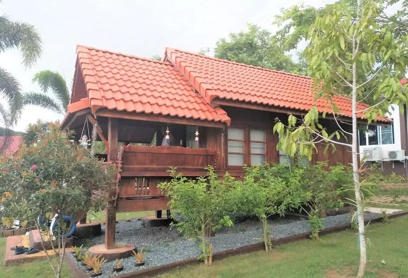 ホテル Suwanalak Resort