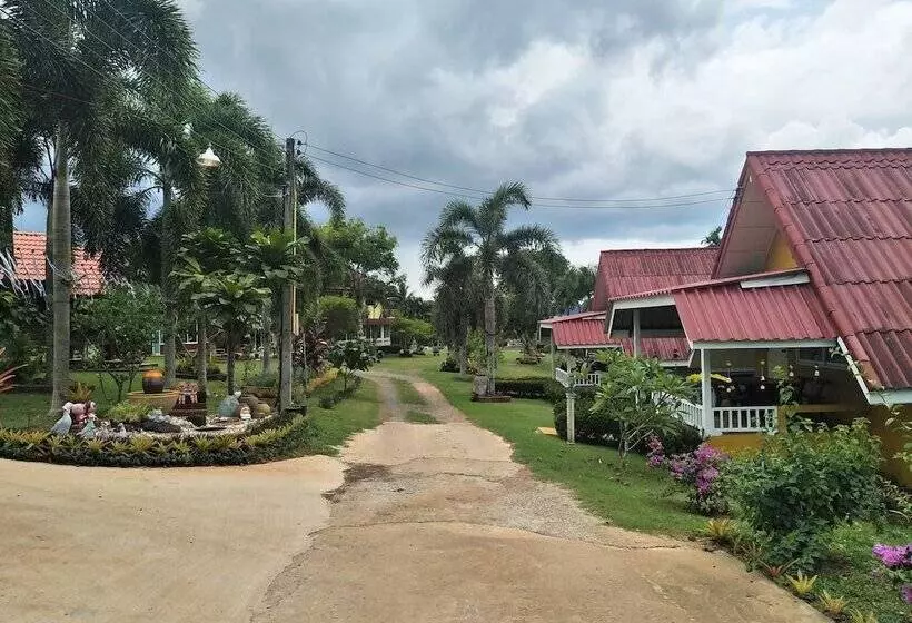 ホテル Suwanalak Resort