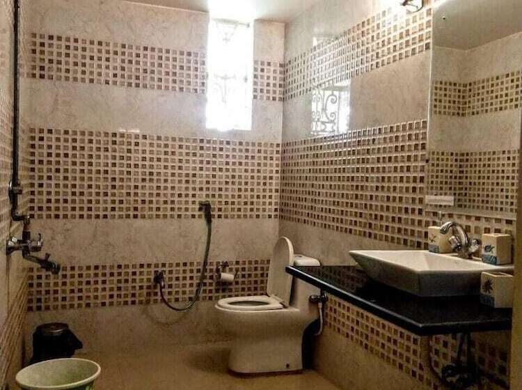 בית מלון כפרי The Garden Bungalow