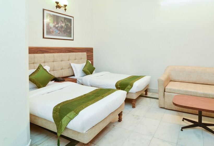 בית מלון כפרי Treebo The Daffodils