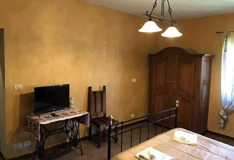 Aamiaismajoitus (B&B) La Rosa Tra Le Vigne