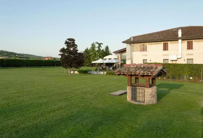 Hotelli Alla Corte Dei Bicchi