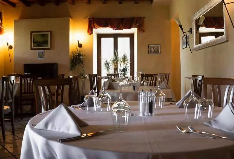 Hotelli Alla Corte Dei Bicchi