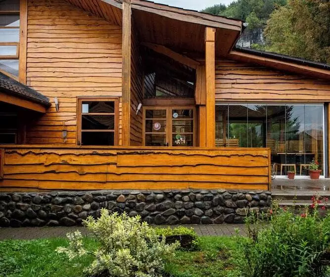 Hotelli Alto Melimoyu