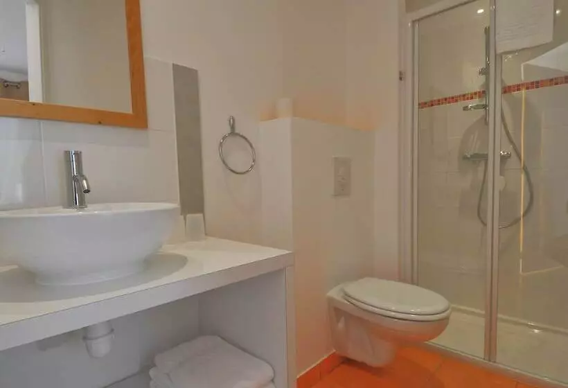 Hotelli Auberge Des Voyajoueurs