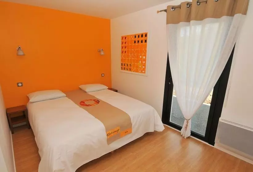 Hotelli Auberge Des Voyajoueurs