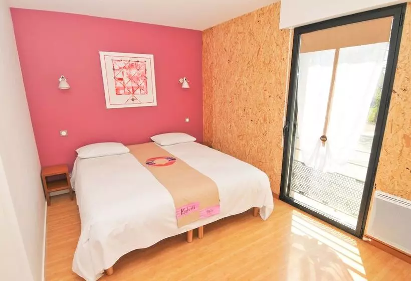 Hotelli Auberge Des Voyajoueurs