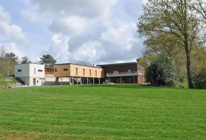 Hotelli Auberge Des Voyajoueurs