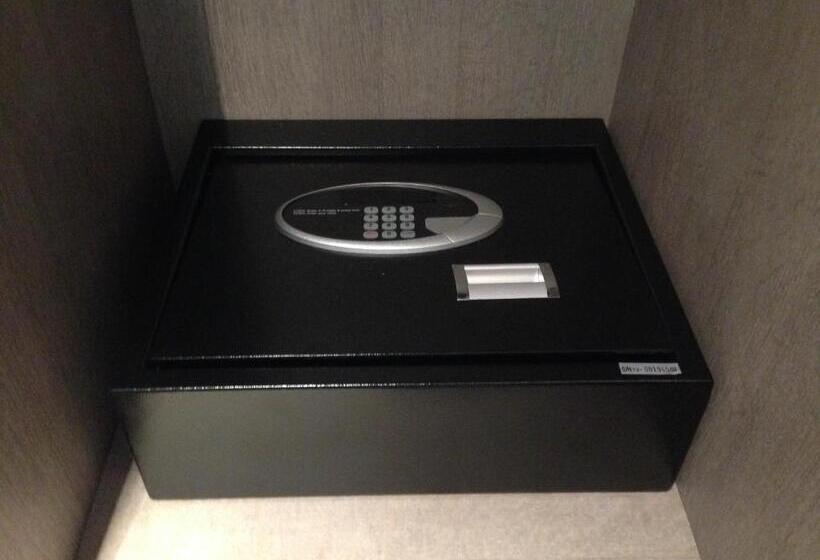 Отель Le Relais De Saint Ser