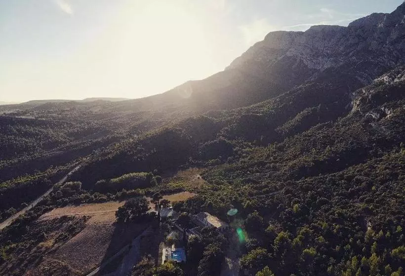 Hotelli Le Relais De Saint Ser