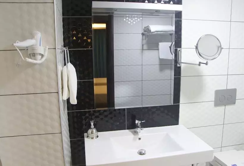 Hotelli Minerva Pazar