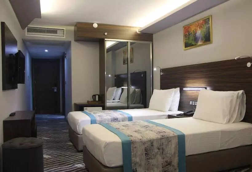 Hotelli Minerva Pazar