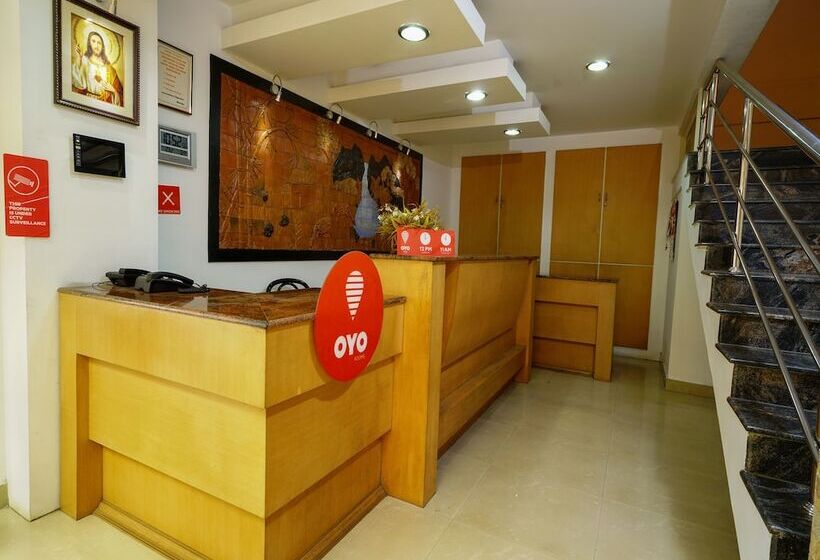 בית מלון כפרי Peters Hill View  Residency