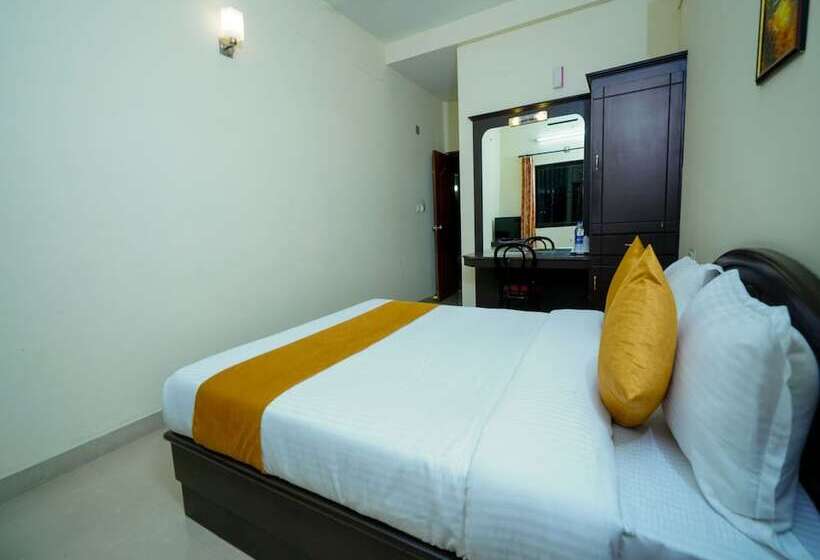 בית מלון כפרי Peters Hill View  Residency