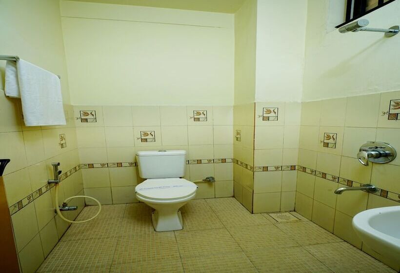 בית מלון כפרי Peters Hill View  Residency