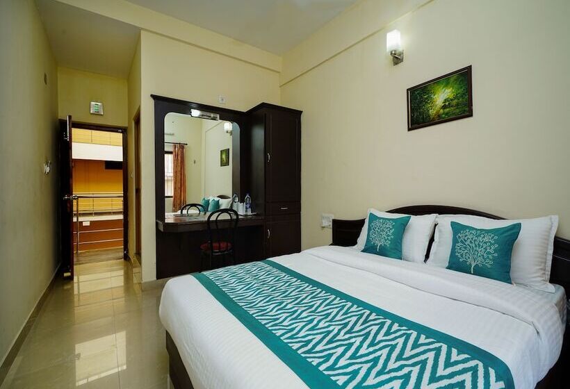 בית מלון כפרי Peters Hill View  Residency