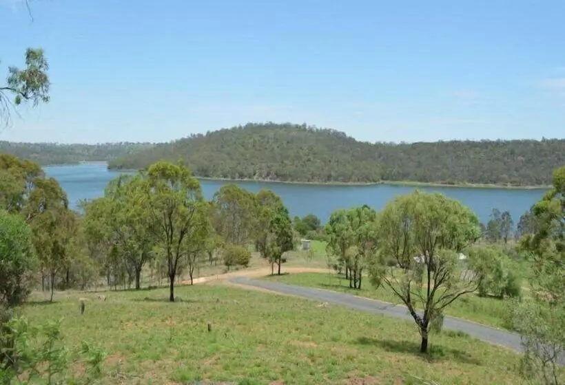 Hotelli Reflections   Lake Cooby