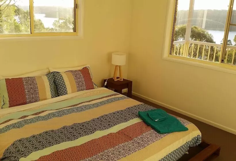 Hotelli Reflections   Lake Cooby