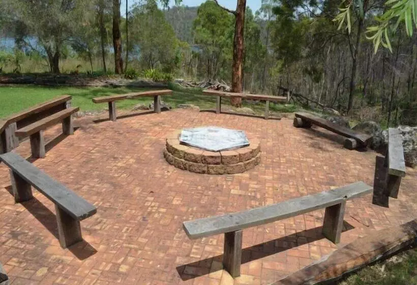 Hotelli Reflections   Lake Cooby