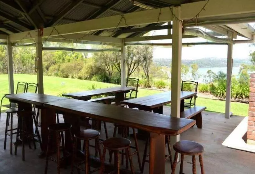 Hotelli Reflections   Lake Cooby