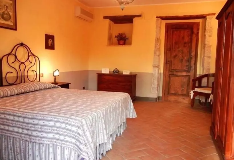 Maaseutuhotelli Villa Pardi