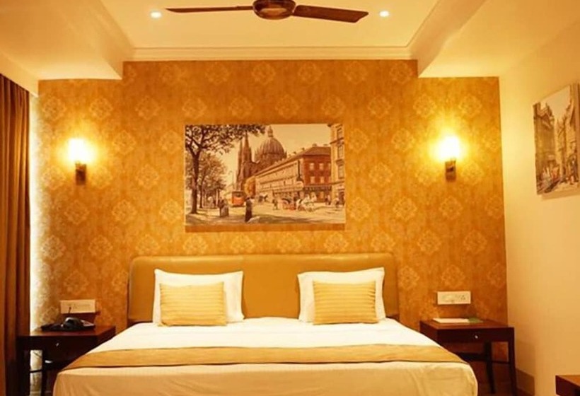 Hotell The Emerald Club