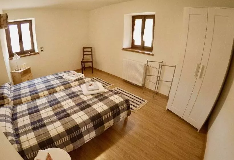 Majatalo 4lander House Balins