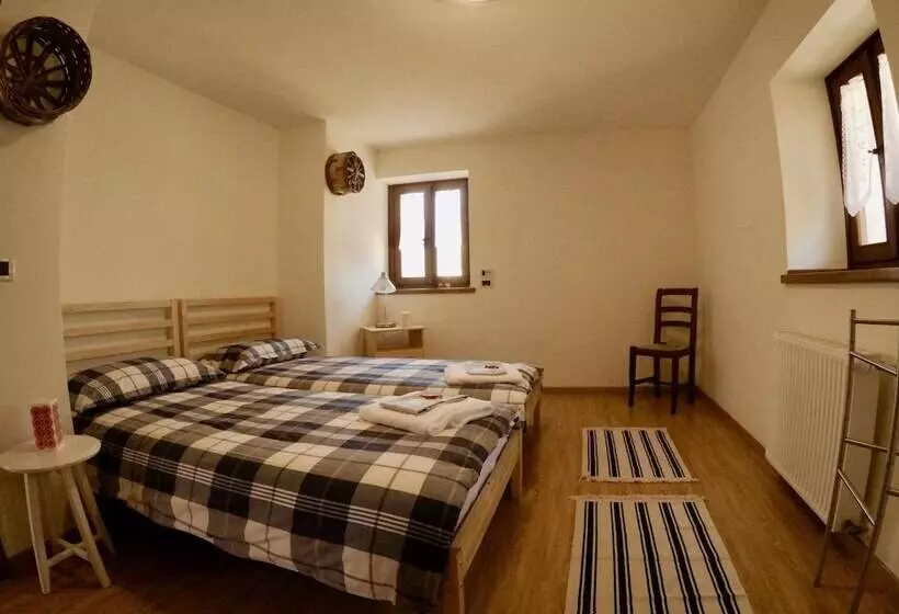 Majatalo 4lander House Balins