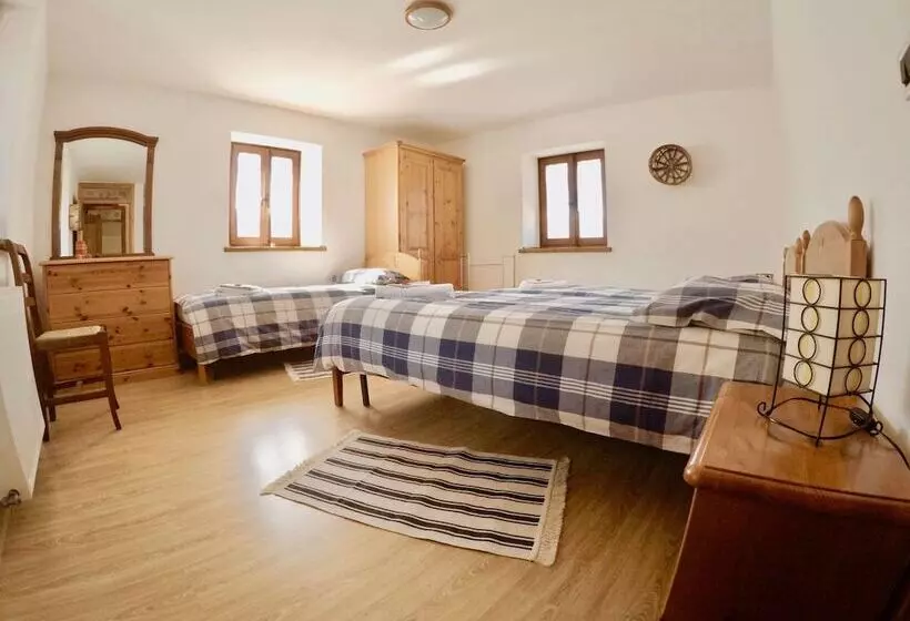 Majatalo 4lander House Balins